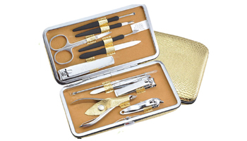 Manicure Kits Suppliers in Periyasemur