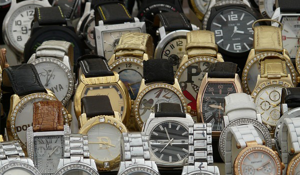 Clocks and Watches Suppliers in Kolkata