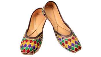 Ethnic Juttis Suppliers in Ramganj Mandi