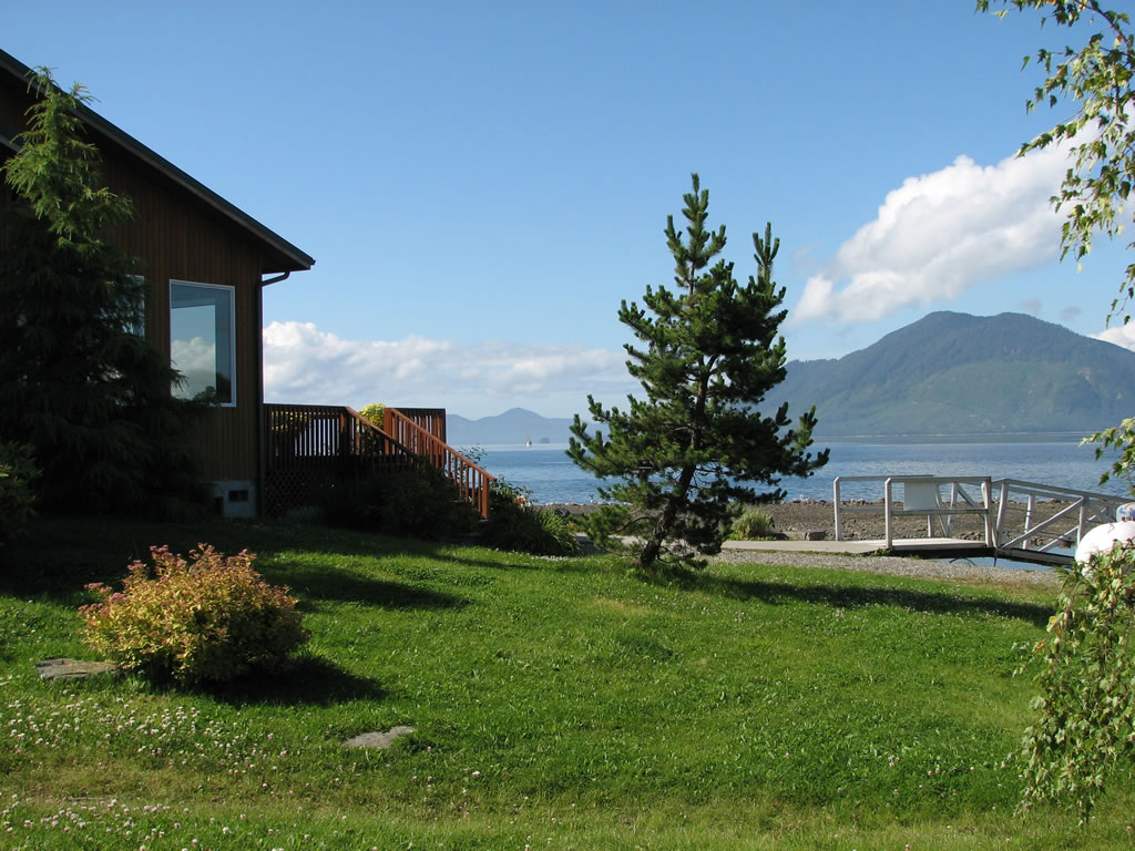 SOUTHEAST ALASKA FISHING LODGE OPEN YEAR ROUND