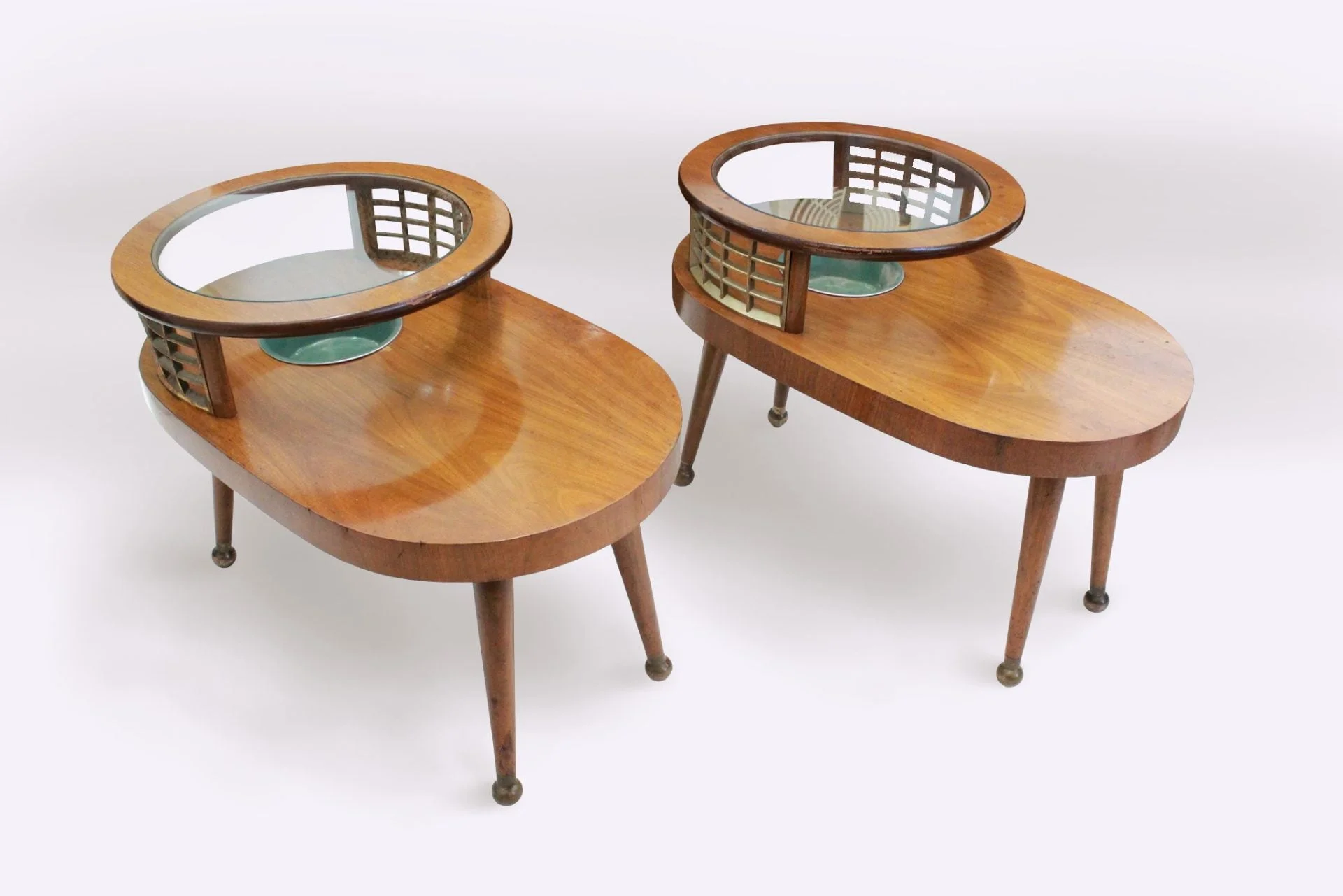 Gilbert Rohde Style Oval Pair Of End Tables With Brass Details | from Gre-Stuff