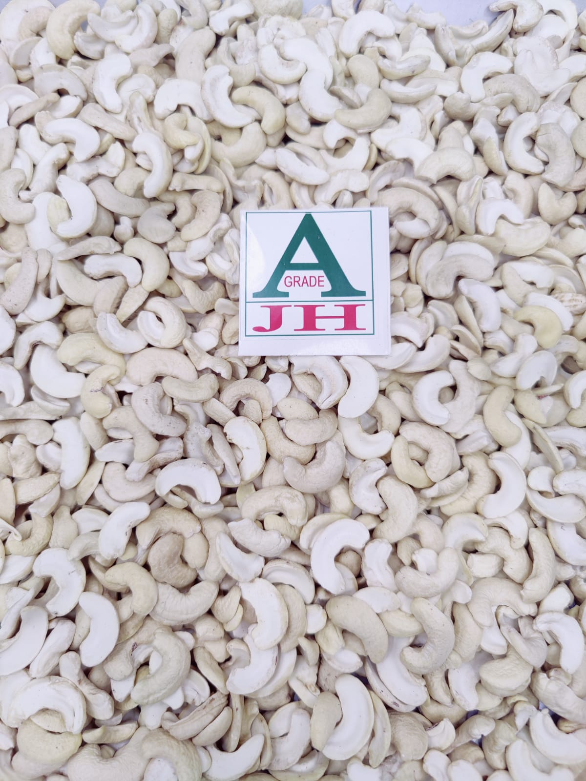 Good Quality Cashew Grade - AJH  from Aditya Nuts & Spices 