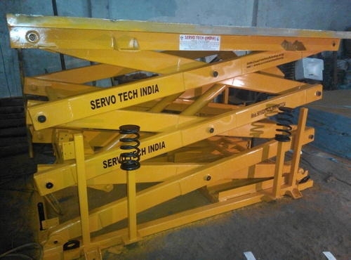 Power Scissor Lift from Servo Tech (India)