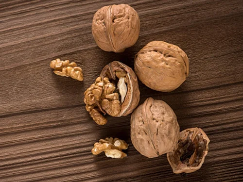 California Walnut from Iaarvi Global