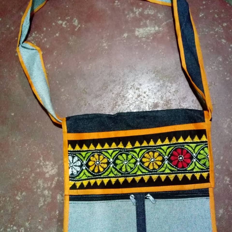 Fancy Jute Bag from PRAGATI CREATION