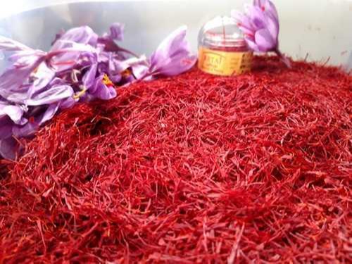 Authentic Kashmiri Natural Saffron from Retaj Agro Farm