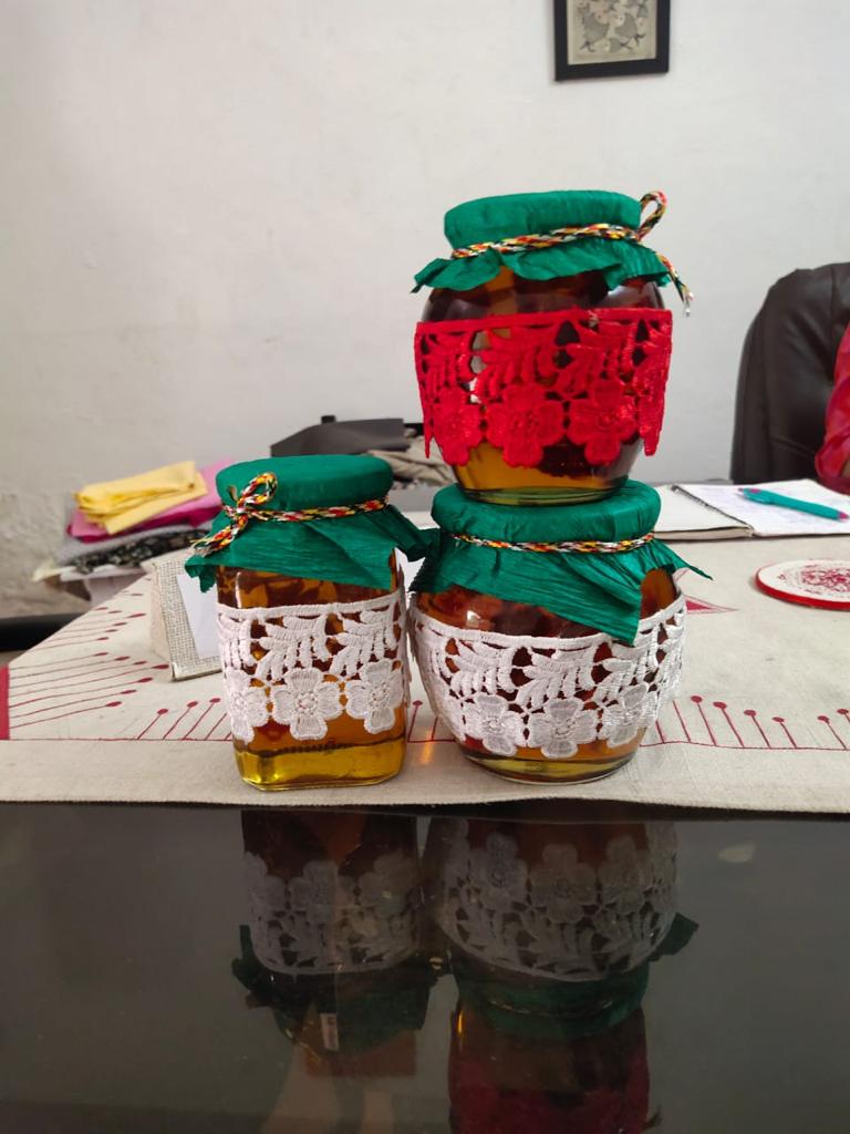 A Grade Neem Honey At Wholesale Price from Uttarakhand Natural products 