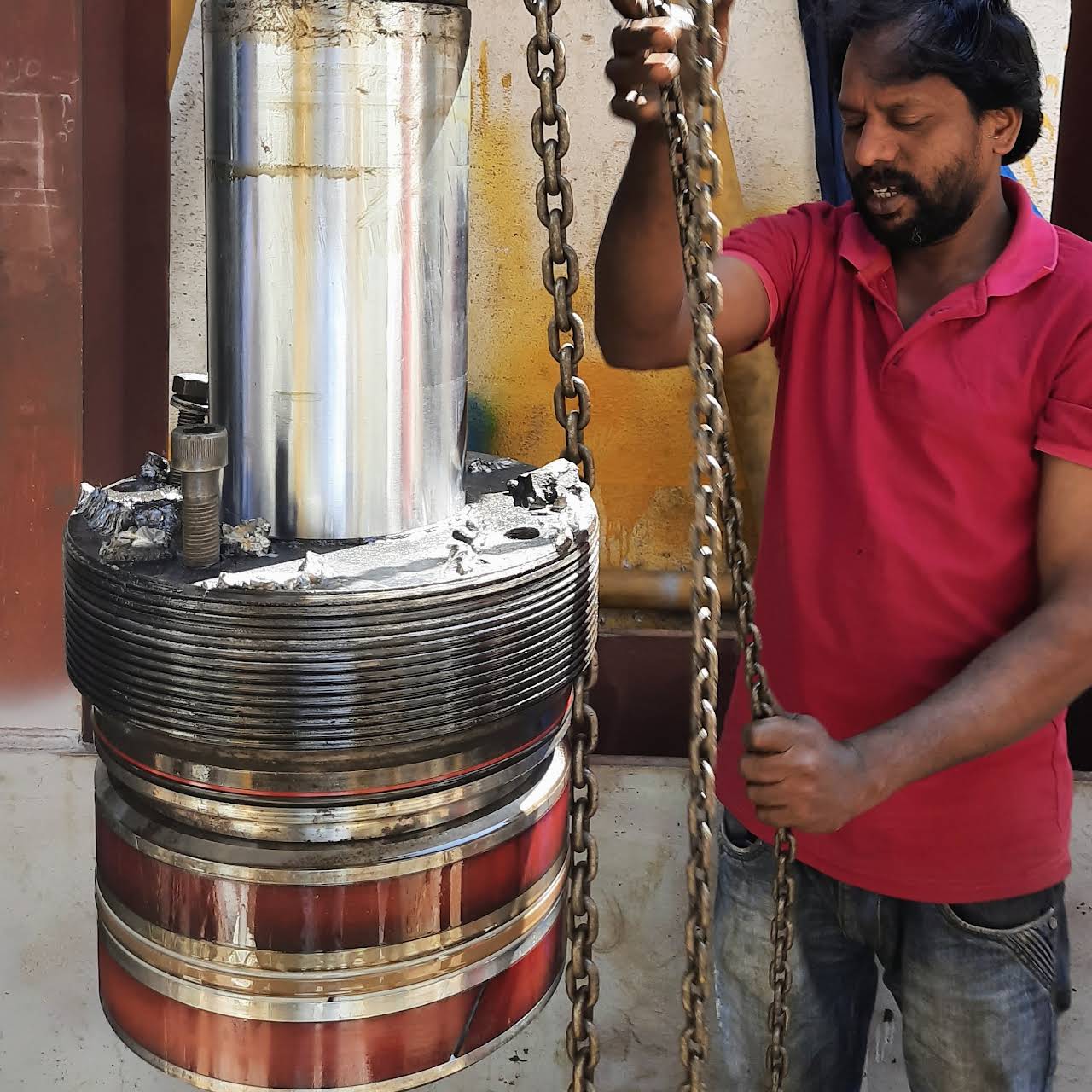 Cylinder service from Siddi Vinayaka Industries