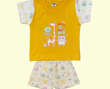 Cute Giraffe Print Half Sleeves Tshirt & Shorts from Zoo Kids Wear