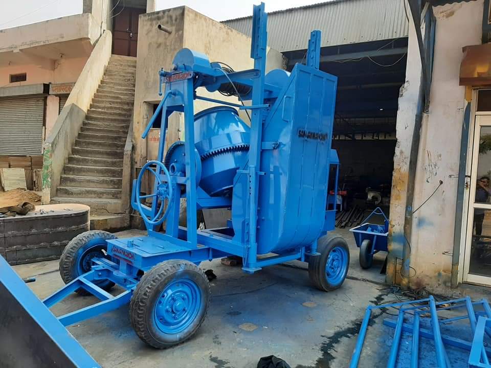 Lift Machine from Jangra engineering Workshop