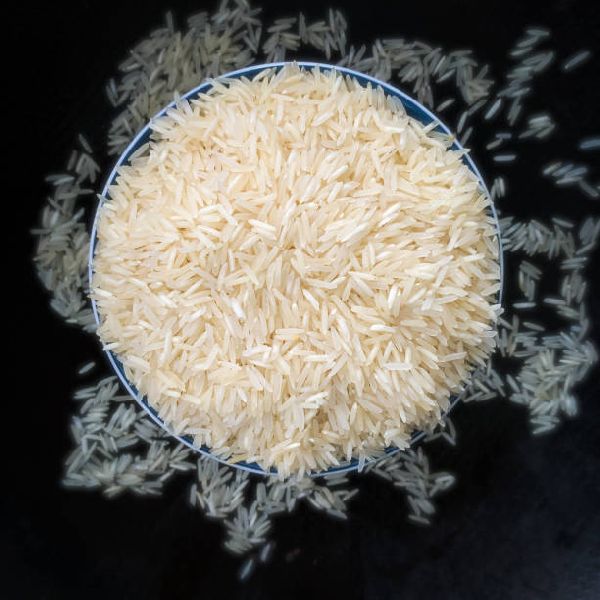Premium Quality Non Basmati Rice from Akshat Niryat India Pvt. Ltd.