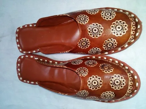 Ladies Brown Printed Mojari from k.n.udyog