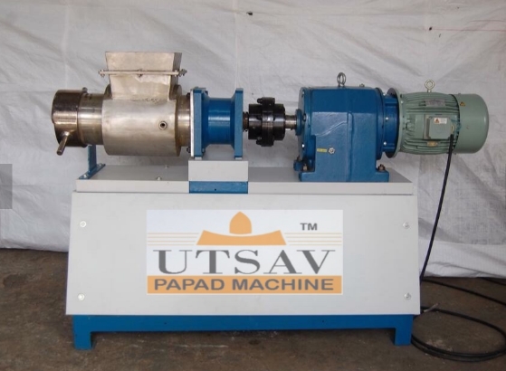 HEAVY DUTY EXTRUDER MACHINE from UTSAV PAPAD MACHINE