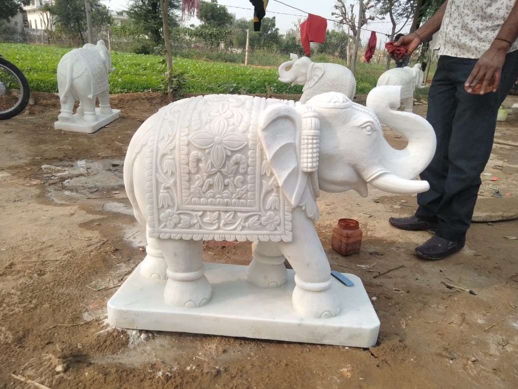 Elephant Statue in white marble  from AMBER ART EXPORT