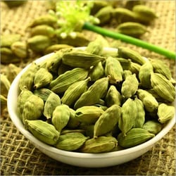 Green Cardamom from Ginni & Sons