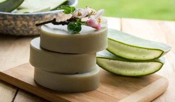 Natural Aloe Vera Soap Base , For Glowing Skin