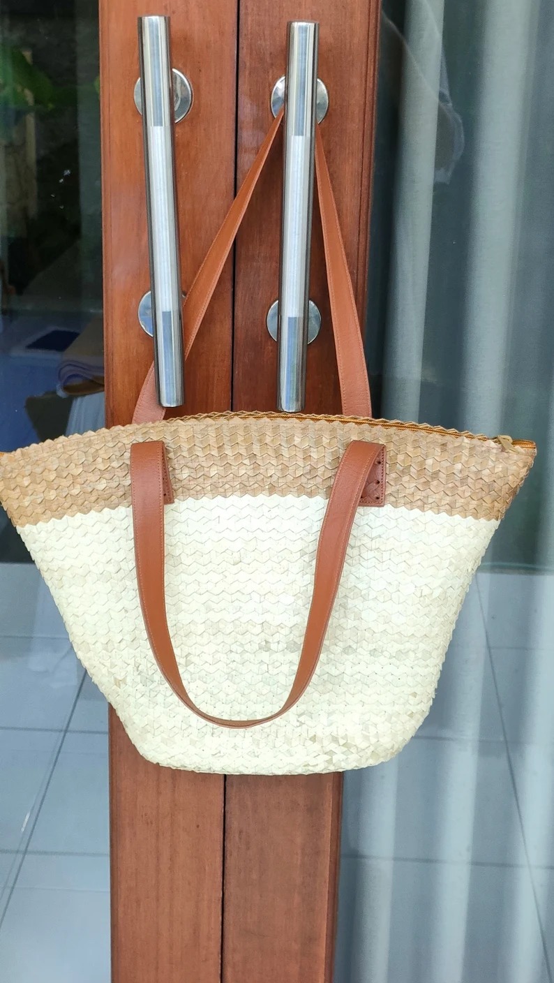 2 Tones Handwoven Palm Leaf Hand Bag